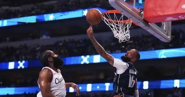 开云体育在线-猛龙鏖战青岛队，哈登统治全场  第2张